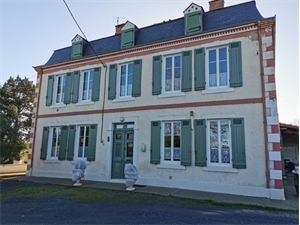 propriete à la vente -   40800  AIRE SUR L ADOUR, surface 305 m2 vente propriete - UBI415624995